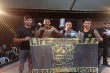 Atletas de Divinolândia conquistam título no evento de MMA 7º Sport Fuji