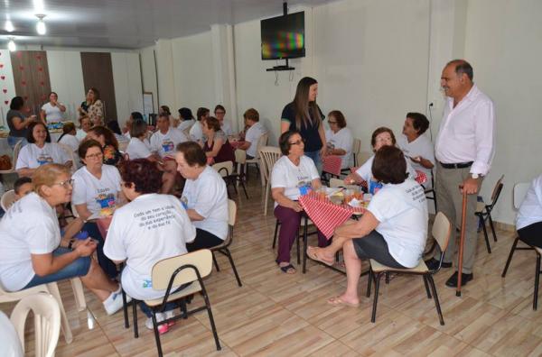 Chá da Tarde marcou as comemorações do Dia do Idoso em Divinolândia